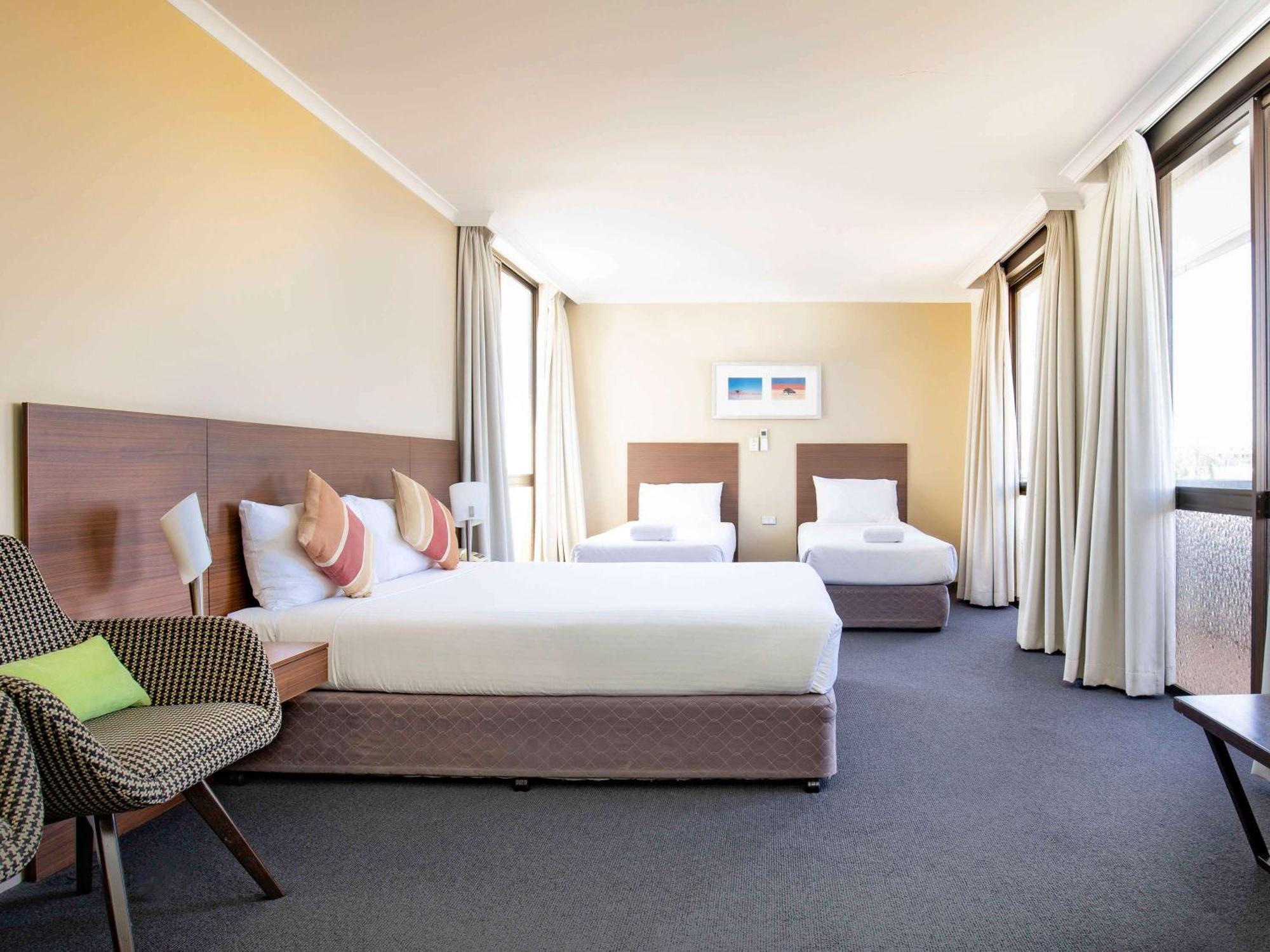 Ibis Styles Mt Isa Verona Mount Isa Exterior photo